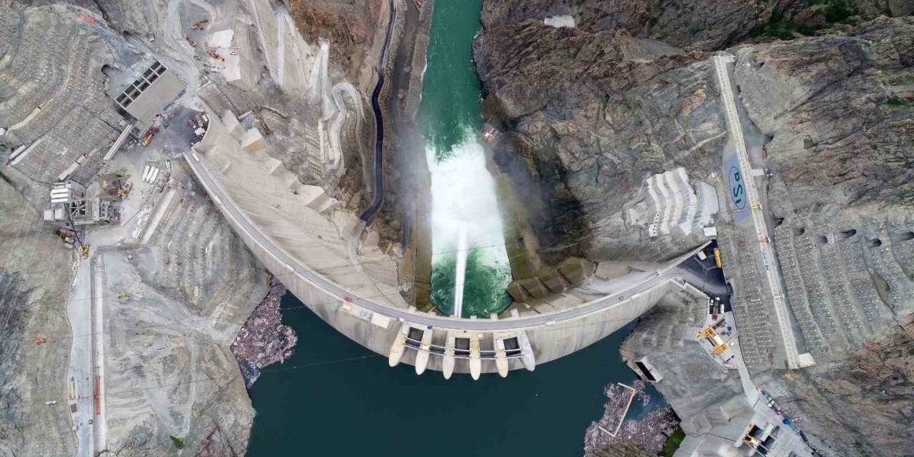 Su Seviyesi 193 Metreye Ulaşan Yusufeli Barajı Elektrik Üretmeye Hazırlanıyor