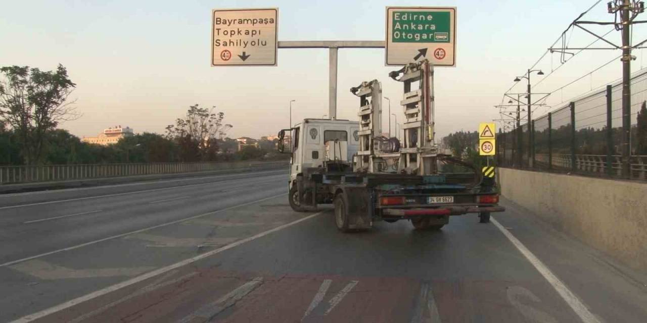 İstanbul’da Bazı Yollar Trafiğe Kapatıldı