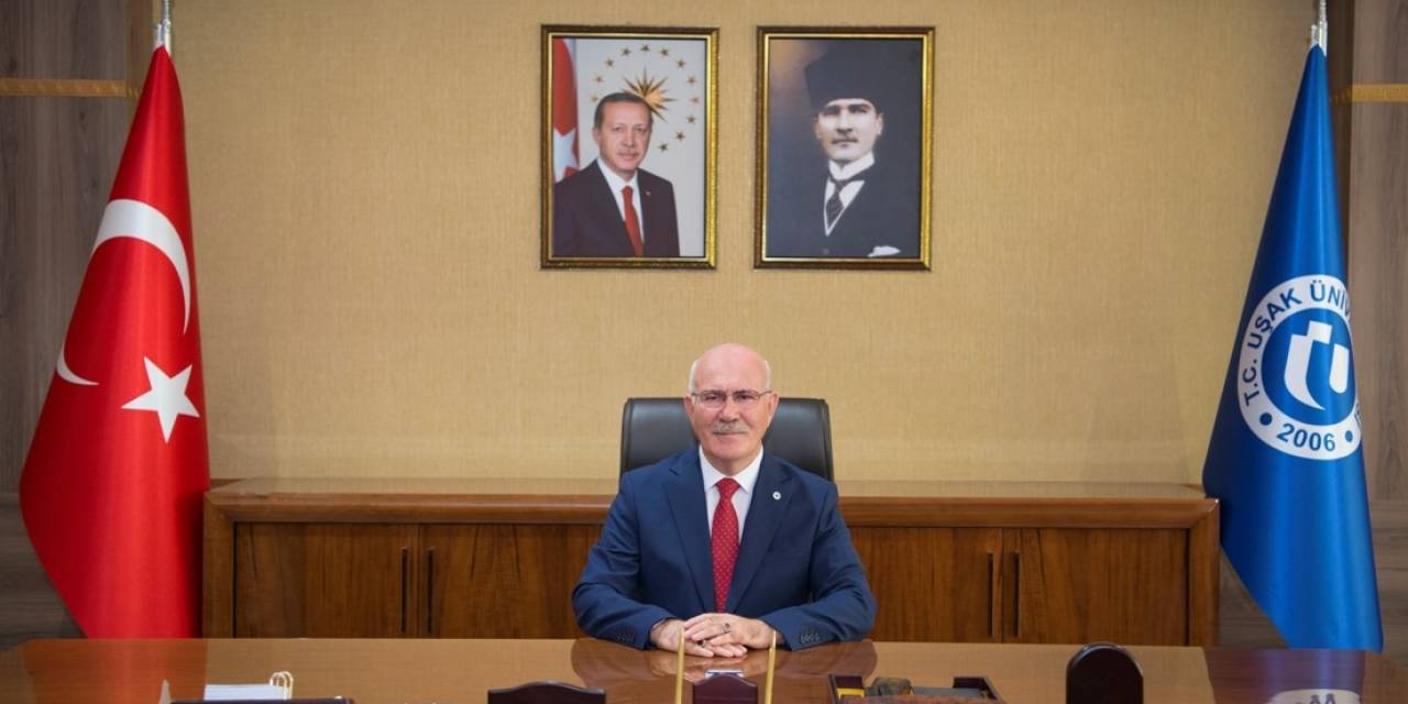 Uşak Üniversitesi Rektörü Savaş’tan 30 Ağustos Zafer Bayramı Mesajı