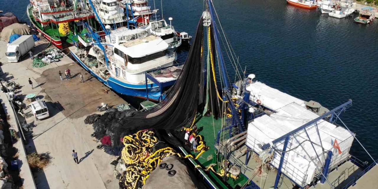 Çanakkaleli Balıkçılar Av Sezonuna Hazır