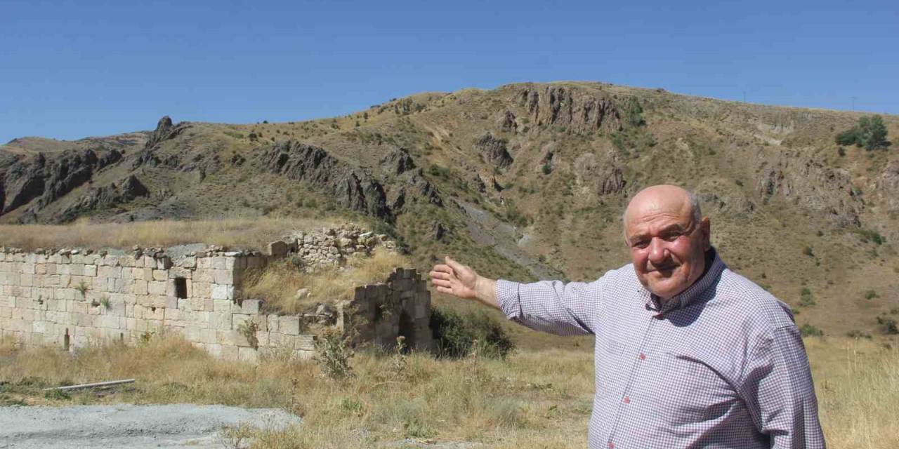 Definecilerin Talanına Uğrayan Kiliseye Muhtardan Kameralı Çözüm