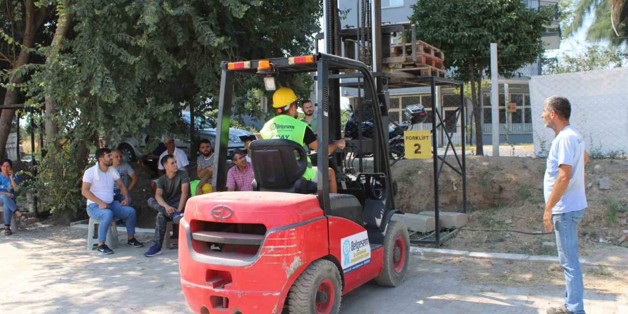 Bu Kurstan Belge Alanlar İşsiz Kalmıyor