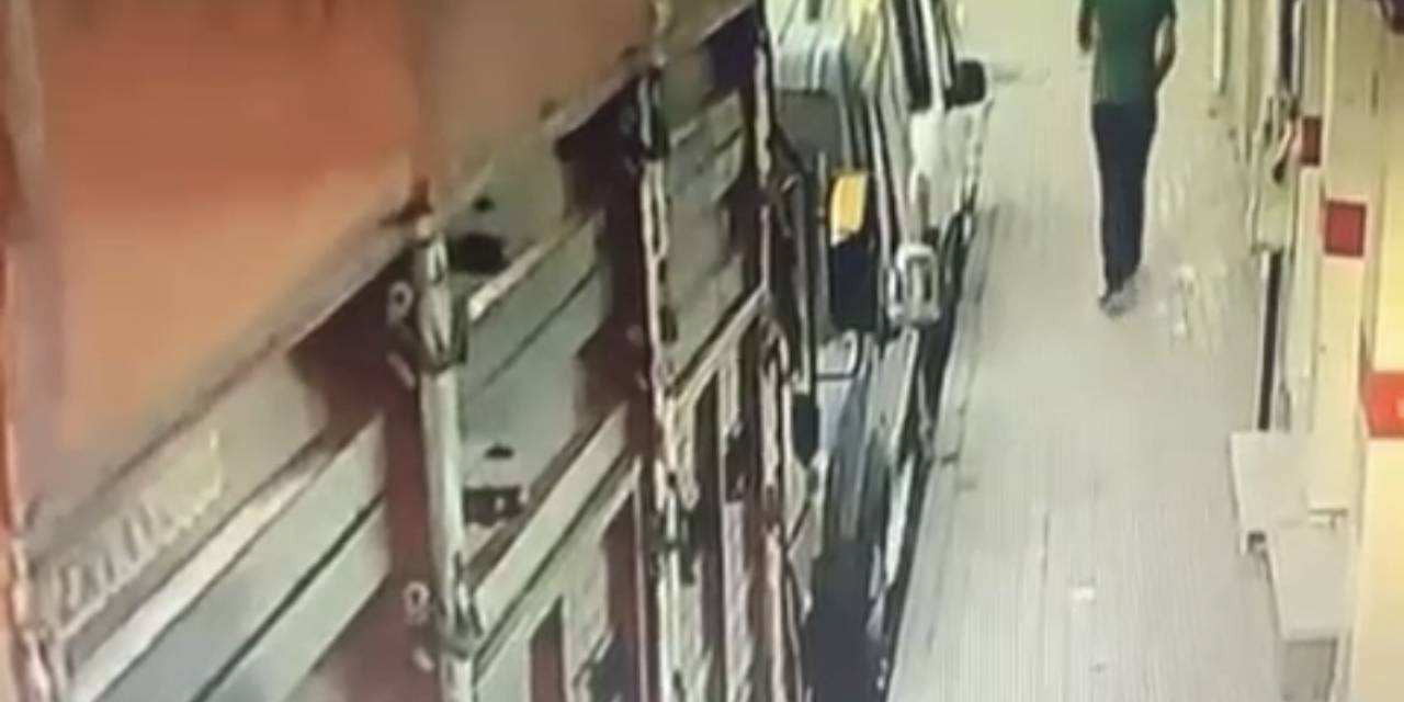 Yürürken Fark Ettiği Telefonu Kaşla Göz Arasında Böyle Çaldı