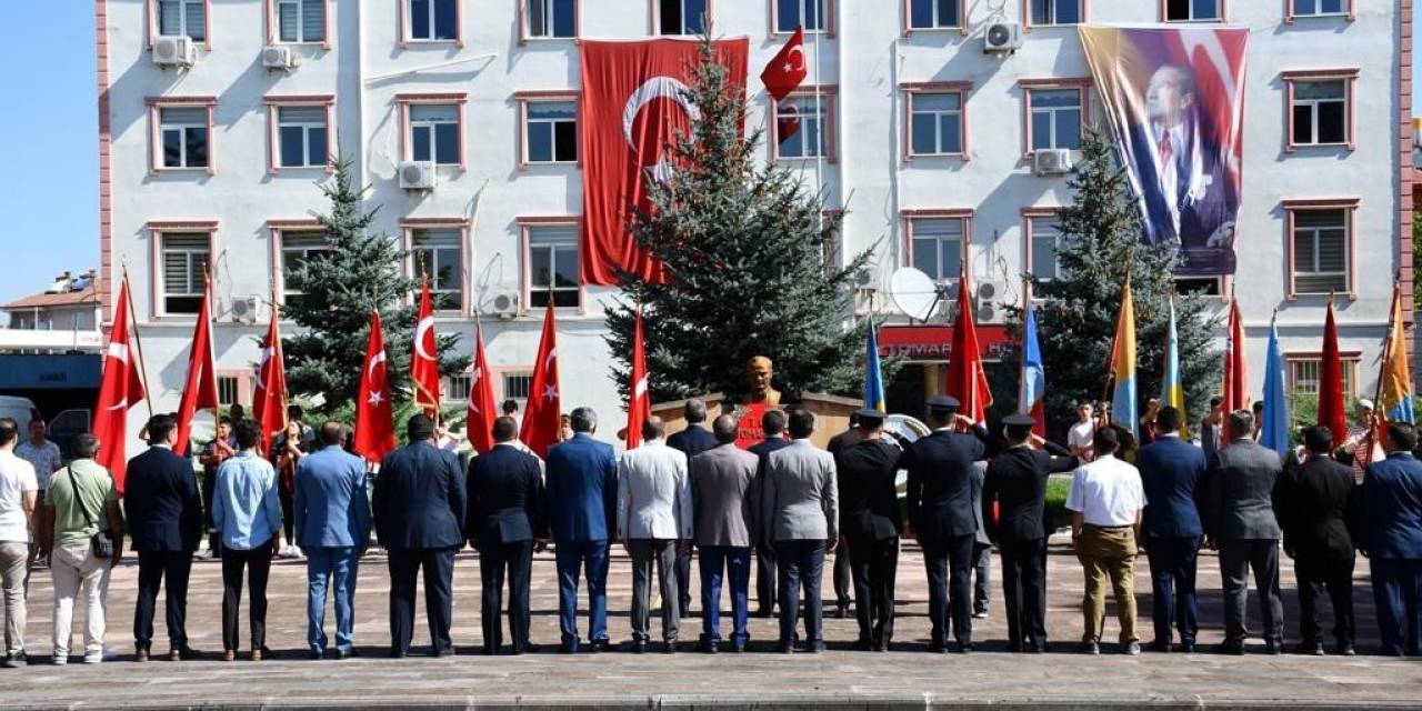 Tomarza’da 30 Ağustos Zafer Bayramı Kutlandı