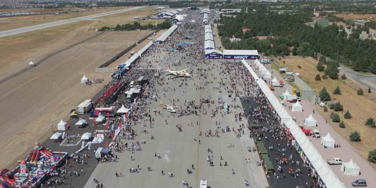 Vatandaşlar Teknofest’e Akın Etti