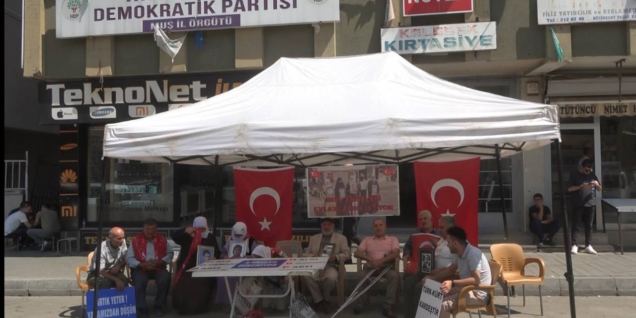 Muş’ta Annelerin Evlat Nöbeti Devam Ediyor