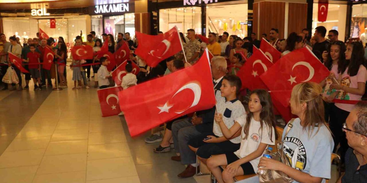 Malatya’da 2. Ordu Bölge Bandosundan 30 Ağustos Konseri