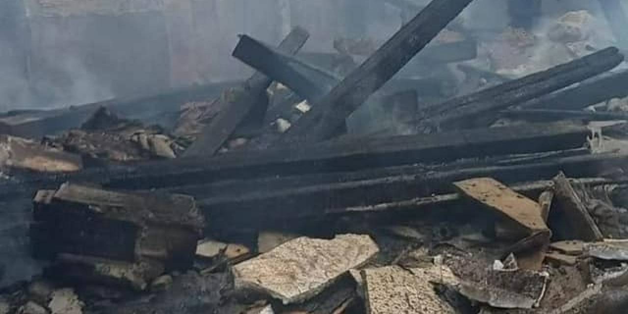 Mısır’da 170 Yıllık Tarihi Cami Alev Alev Yandı
