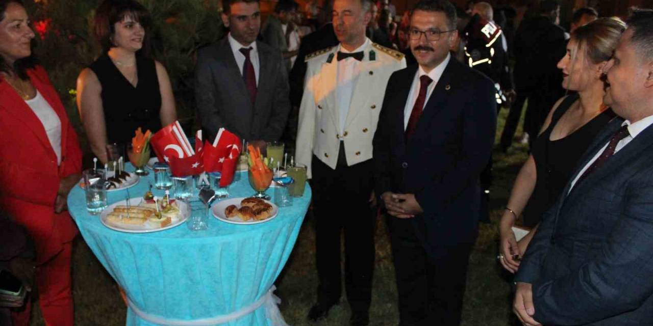 Iğdır’da "30 Ağustos Zafer Bayramı" Resepsiyonu