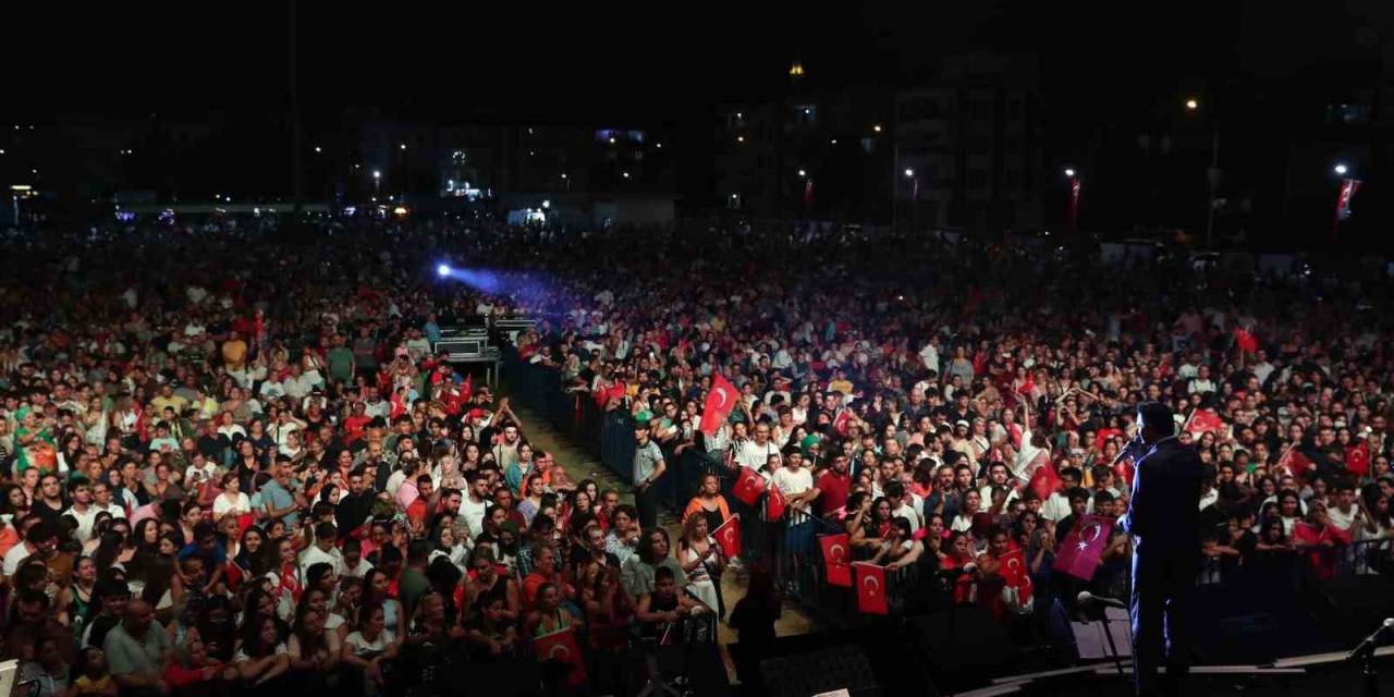 Süperstar, Ajda Pekkan Aliağa’yı Salladı