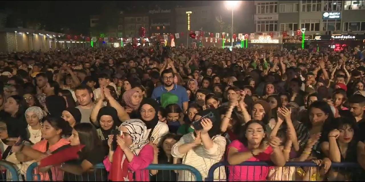 "Uyuma Bursa, Geleceğine Sahip Çık"