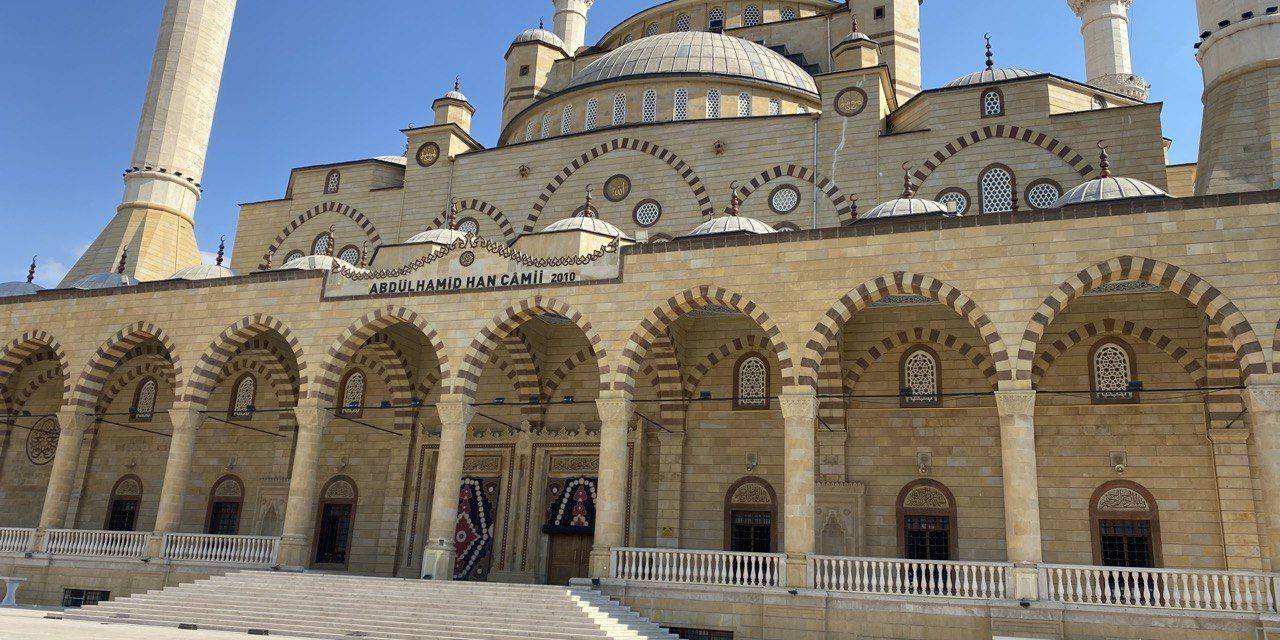 Depremde Zarar Gören Abdülhamit Han Camii’nin 25 Eylül’de Yeniden İbadete Açılması Planlanıyor