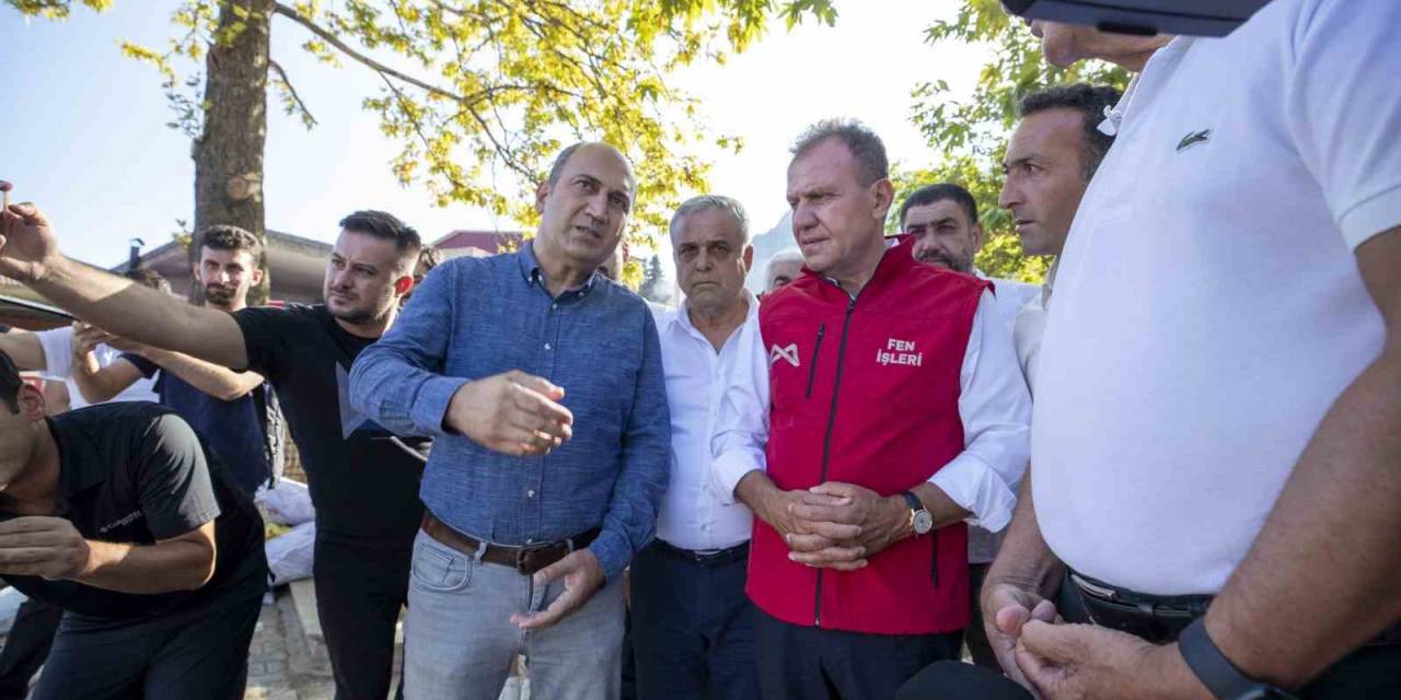 Başkan Seçer, Katlı Otopark Ve Pazar Yeri İnşaatını İnceledi