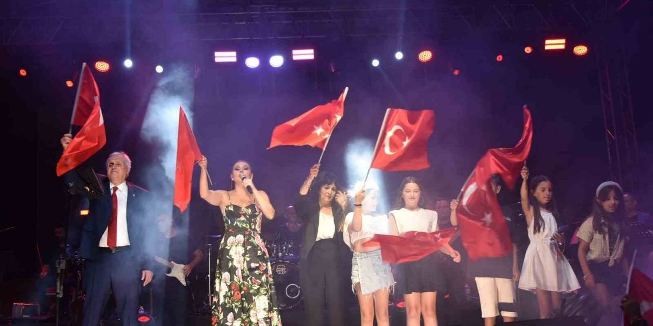 Bozüyük’te 30 Ağustos Coşkusu Funda Arar İle Yaşandı