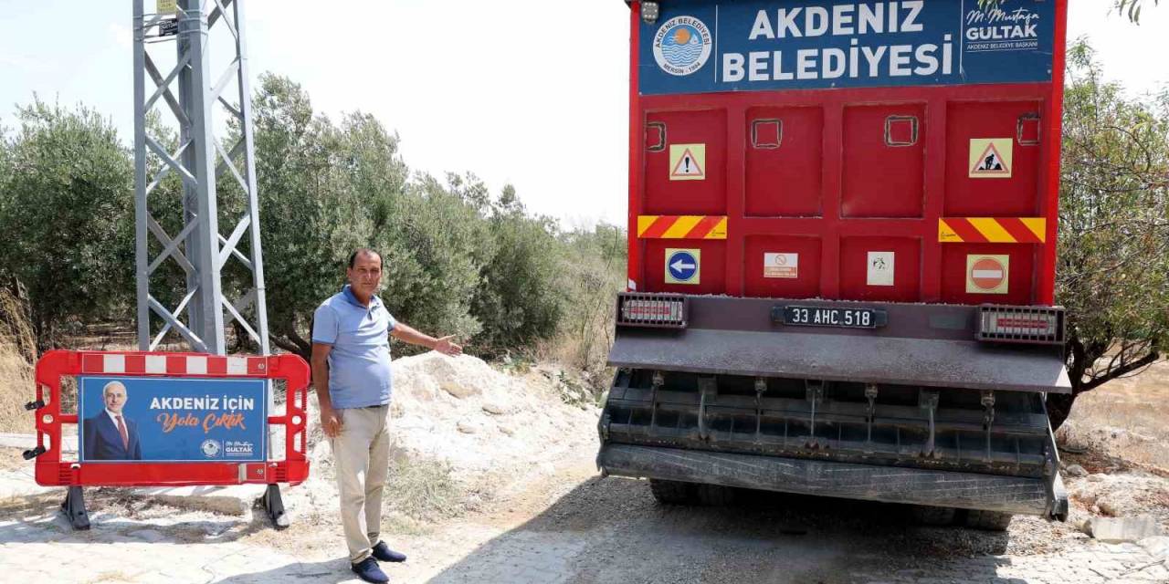 Akdeniz’de Asfalt Çalışmaları Sürüyor