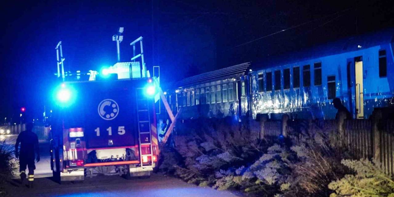 İtalya’da Tren Çalışanlara Çarptı: 5 Ölü
