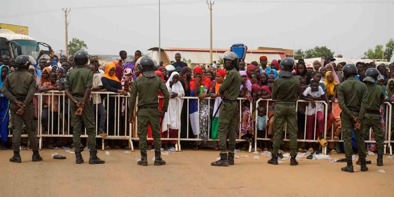 Nijer’de Askeri Yönetimden Fransa Büyükelçisinin Sınır Dışı Edilmesi Talimatı
