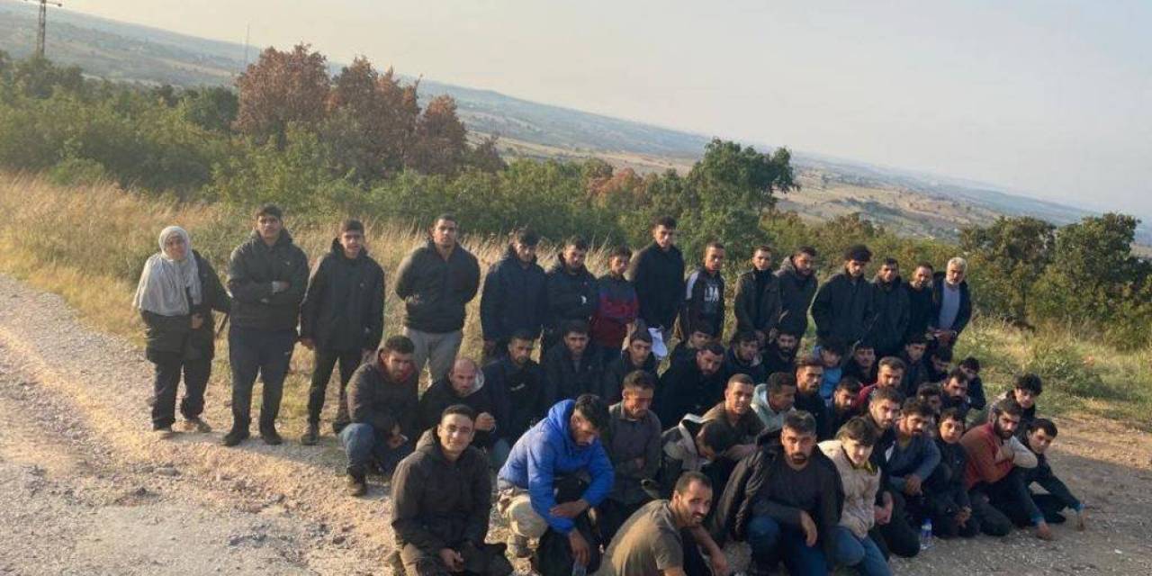 Edirne’de Bulgaristan’a Geçmeye Çalışan 53 Göçmen Yakalandı