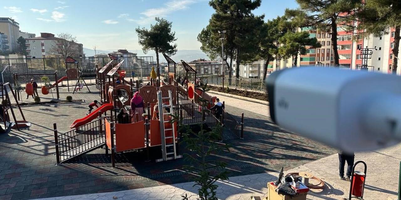 Canik’te Güvenli Parklar Hayat Buluyor