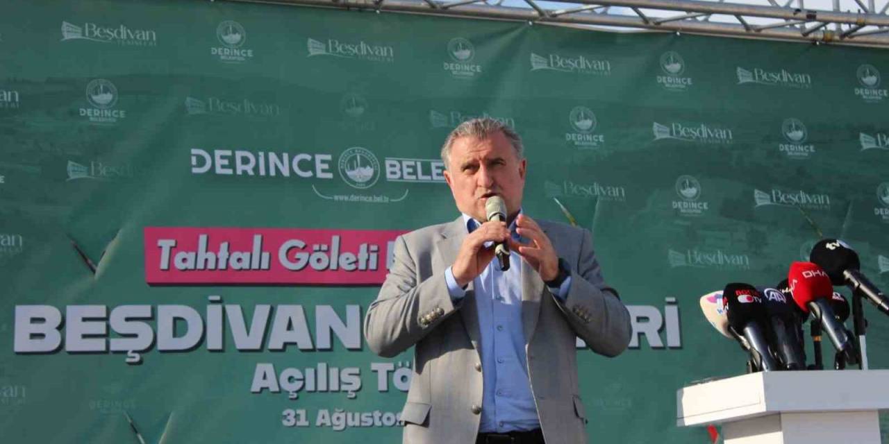 Bakan Bak: "Alman, İngiliz Mühendisi Yapar Diyen Değil, ’ben Yaparım’ Diyen Türk Gençlerine İhtiyacımız Var"