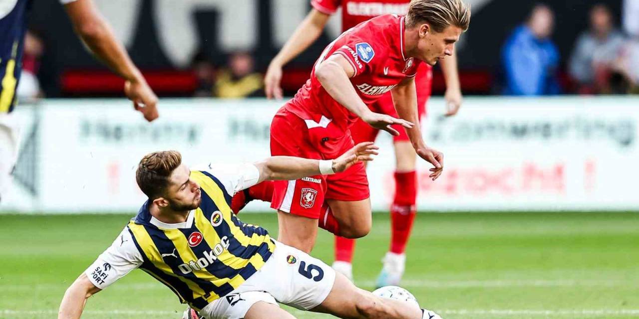 Uefa Avrupa Konferans Ligi: Twente: 0 - Fenerbahçe: 0 (İlk Yarı)