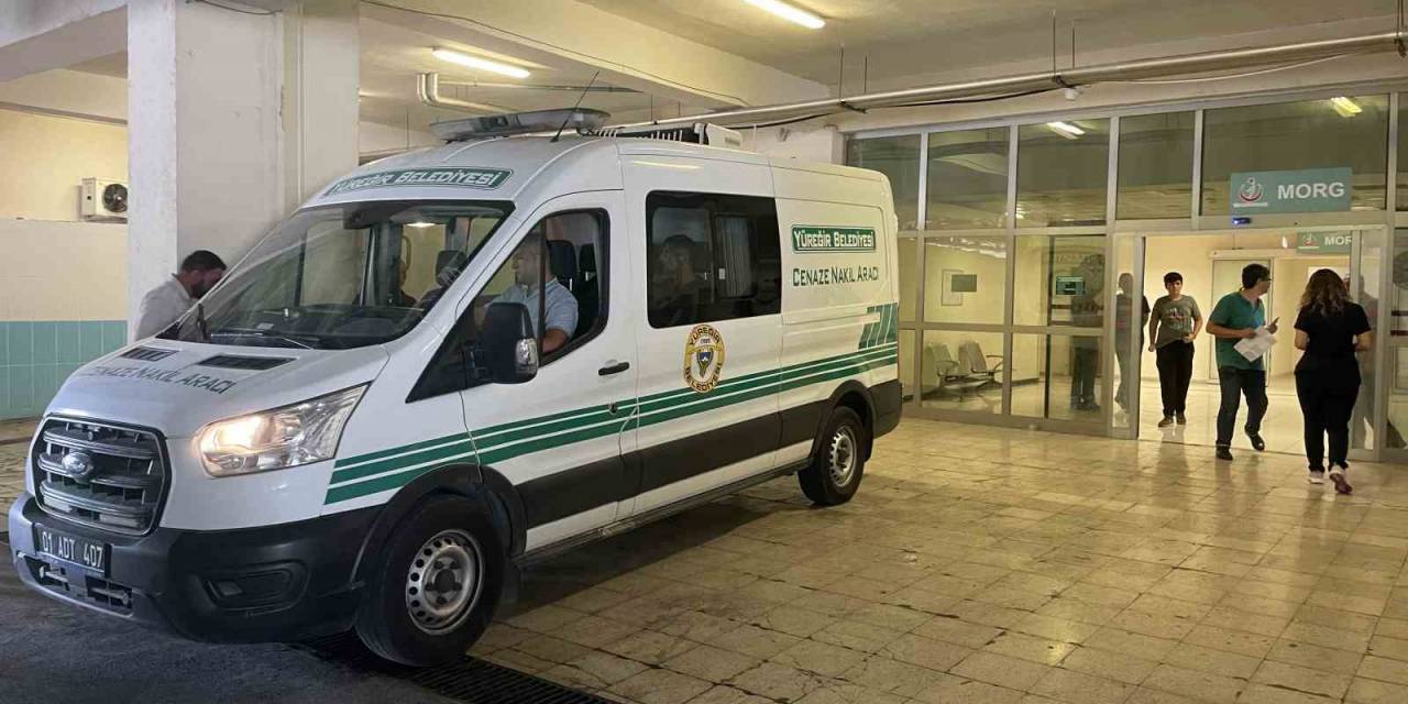 Amcası Diye Aldığı Cenaze Kadın Cenazesi Çıkınca Şok Oldu