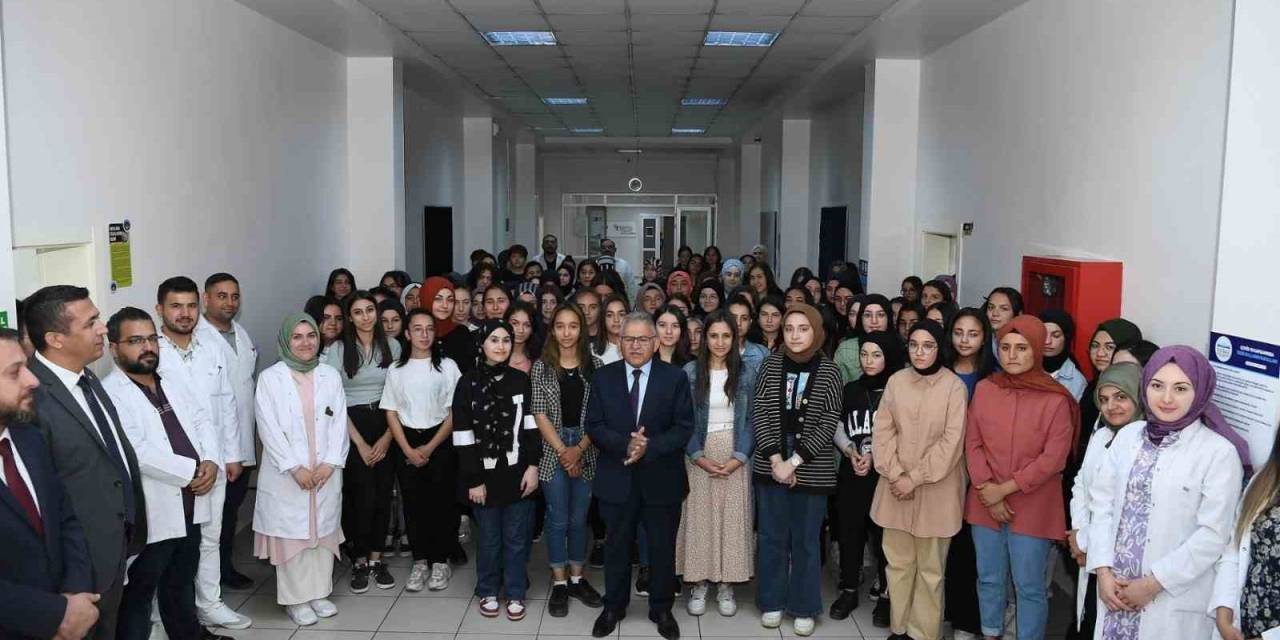 Öğrenci Dostu Başkan Büyükkılıç’tan Bir Destek Daha