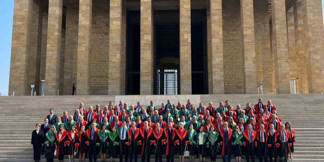 Yargıtay Üyelerinden Anıtkabir’e Ziyaret