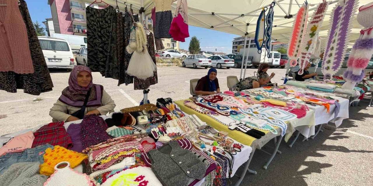 Sincan’da “Hanımlar El Emeği Pazarı” İlgi Görüyor