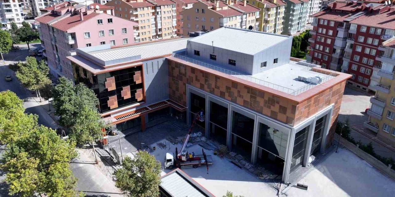 Karatay Gençlik, Eğitim Ve Spor Merkezi Tamamlanmak Üzere