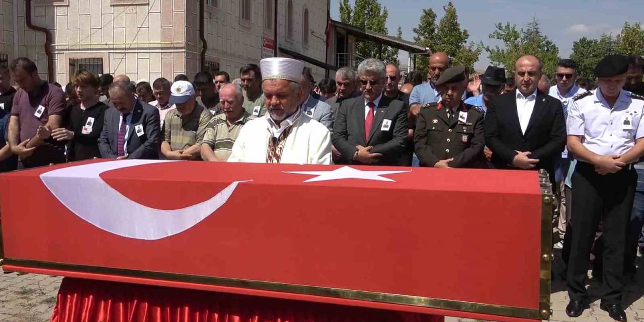 Piyade Uzman Çavuş Korkmaz’ın Cenazesi Kırıkkale’de Toprağa Verildi