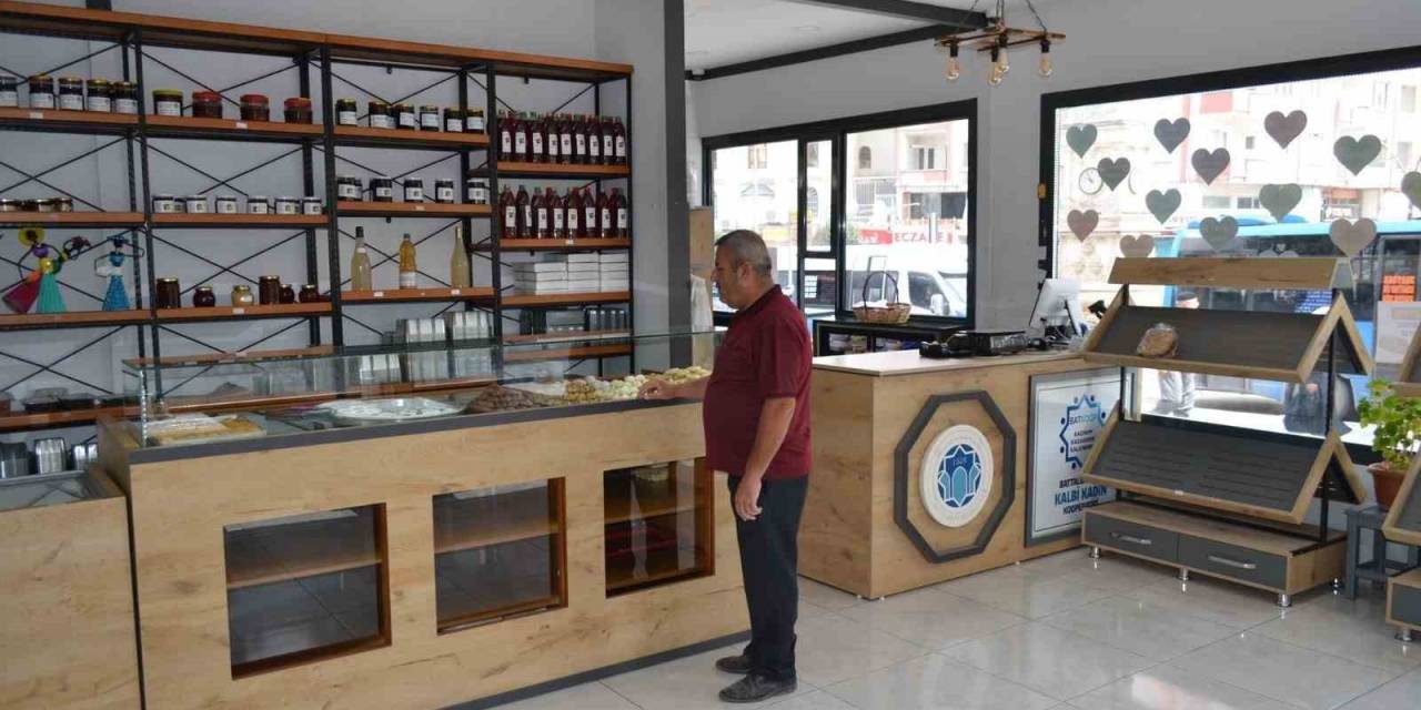 Battalgazi’deki Kadın Kooperatifi Üretime Devam Ediyor
