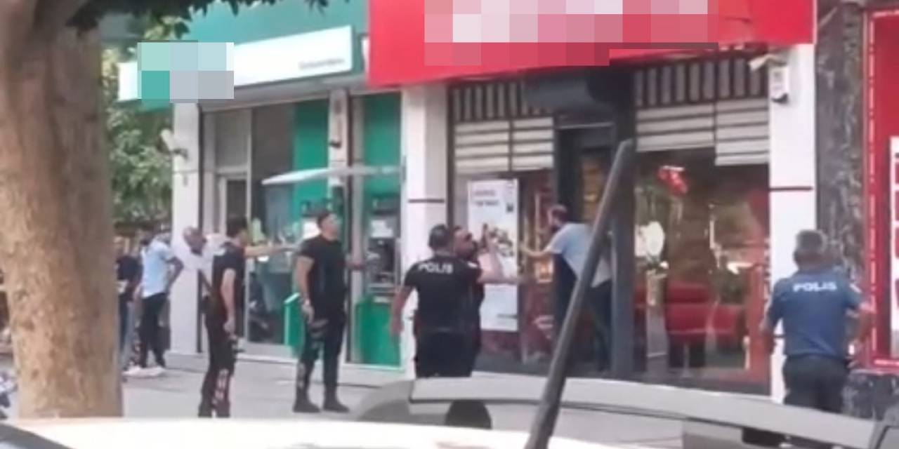 Mağdur Edildiğini Öne Süren Şahıs Çalışanı Rehin Aldı