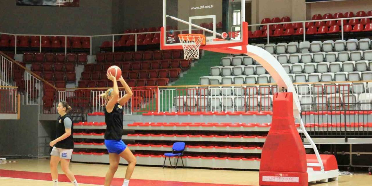 Yalova Vıp,  Yeni Sezon Hazırlıkları İçin Parkeye İndi