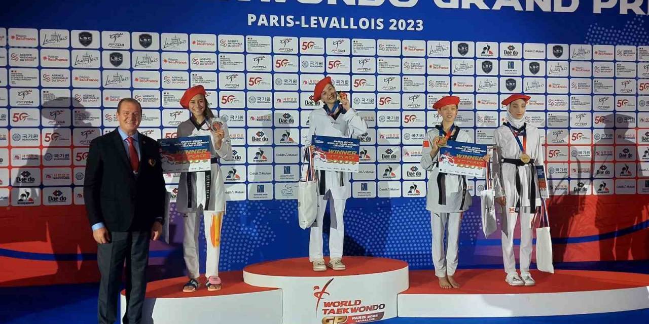 Merve’den Altın, Hatice’den Bronz