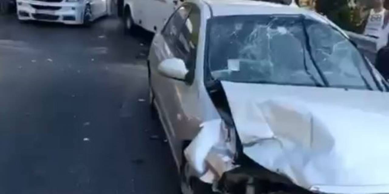 Antalya’da 12 Araç Birbirine Girdi: 2 Yaralı