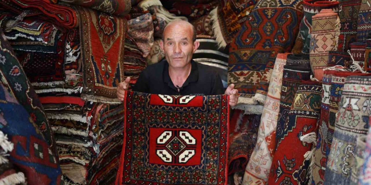 Niğde’de 36 Yıldır Eski Dokuma Halılara Hayat Veriyor