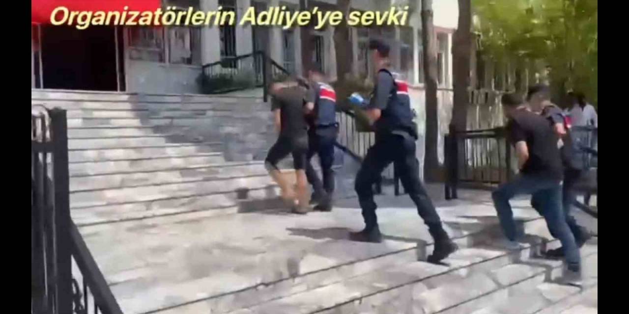 Muğla Ve İzmir’de 42 Göçmen Kaçakçılığı Organizatörü Yakalandı