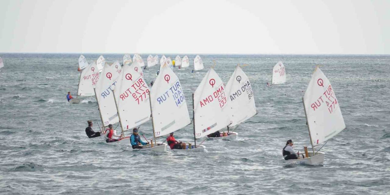 Marmara Denizi’nde 5 Ülkenin Katılımıyla Yelken Yarışları Başladı