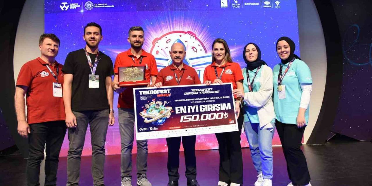 Düzce Üniversitesi Ödüle Doymuyor