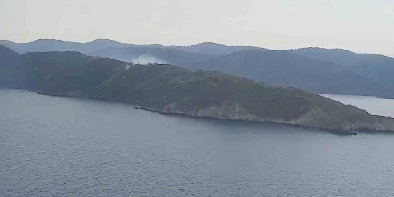 Marmaris Yangınına Havadan Müdahale Sürüyor
