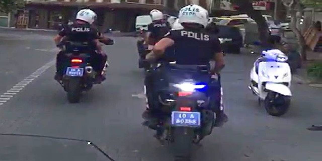 Edremit’te Polislerin Motosikletliyi Kovalamacasında 2 Kişi Yakalandı