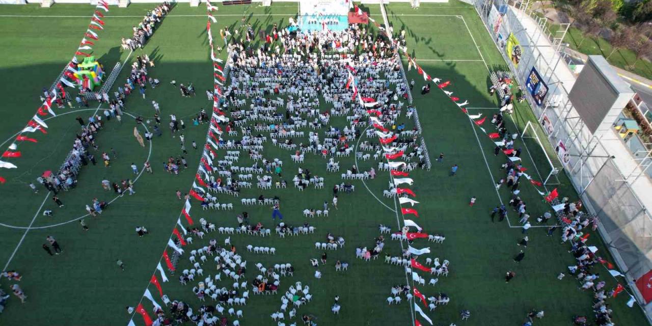 Gaziosmanpaşa’da Bin 500 Çocuk Geleneksel Sünnet Şöleni’nde Doyasıya Eğlendi