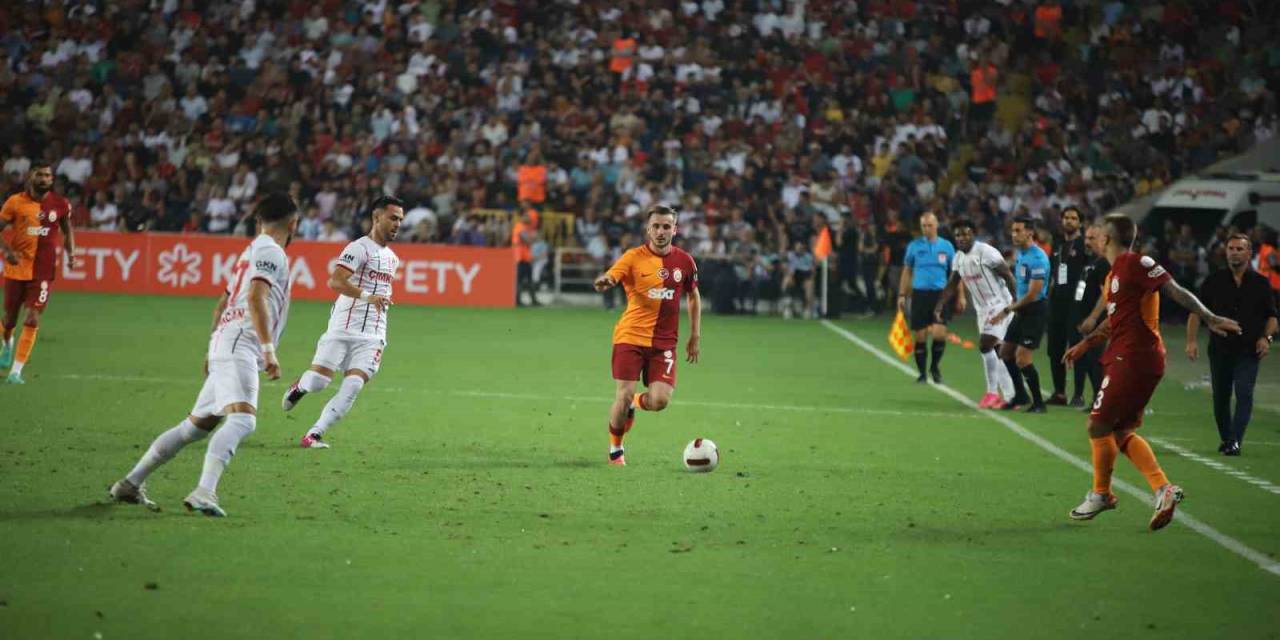 Trendyol Süper Lig: Gaziantep Fk: 0 - Galatasaray: 1 (İlk Yarı)