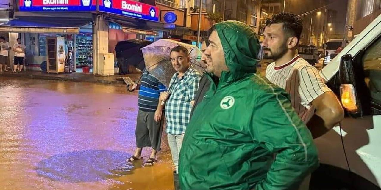 Giresun’da Sağanak Yağış Hayatı Olumsuz Etkiledi