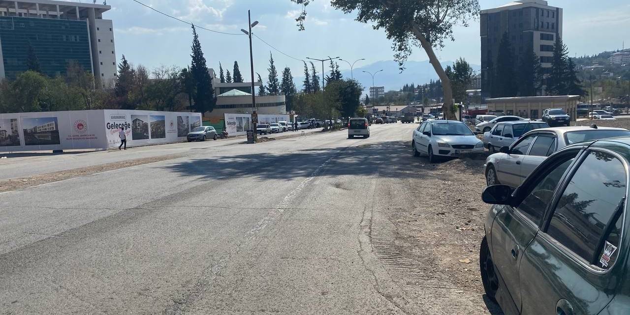 Kahramanmaraş’ta En Yoğun Bulvar Deprem Sonrası Sessizliğe Büründü