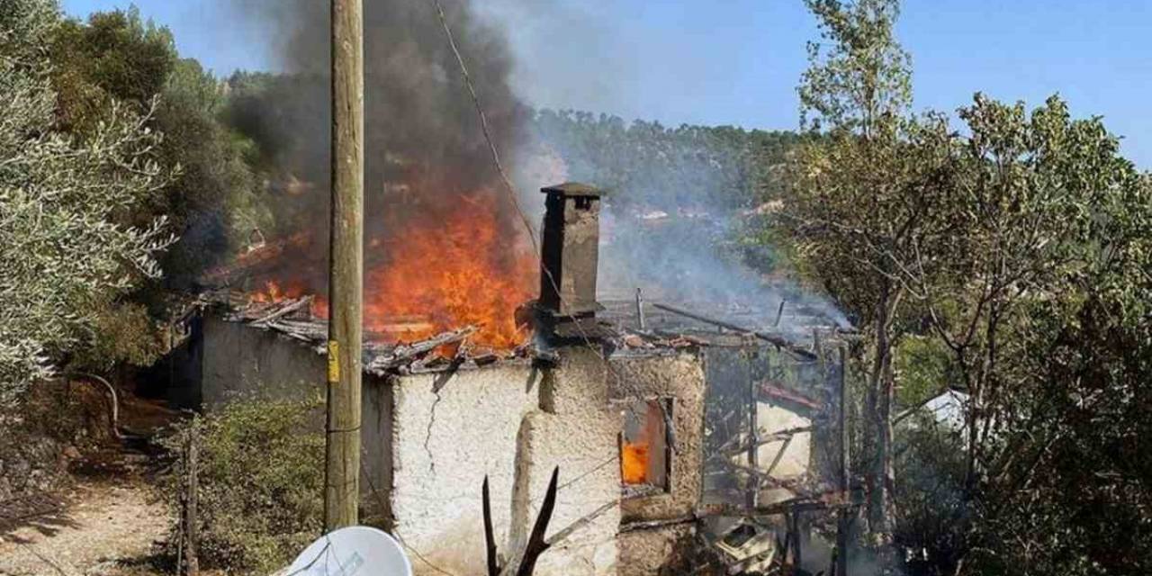 Menteşe’de Ev Yangını