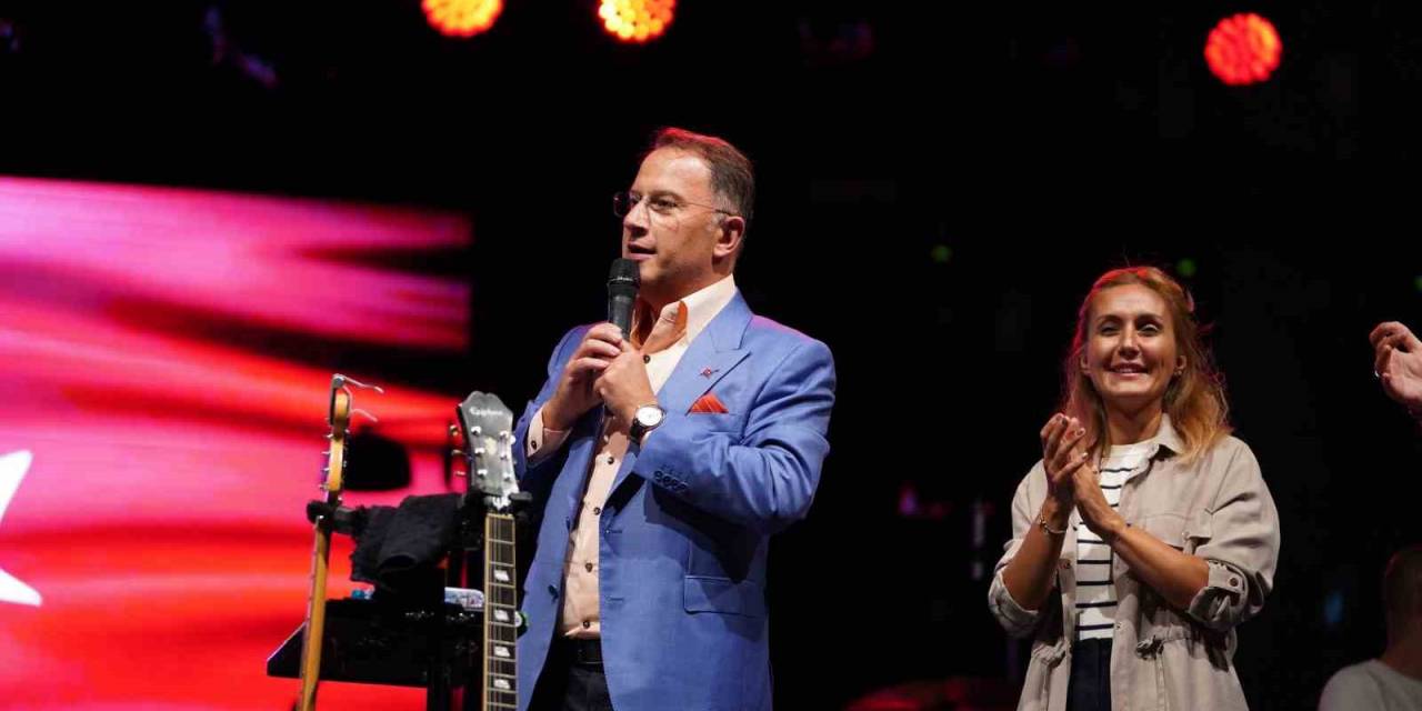 Beylikdüzü Barış Ve Sevgi Buluşmaları’nın Dördüncü Günü De Dopdolu Geçti