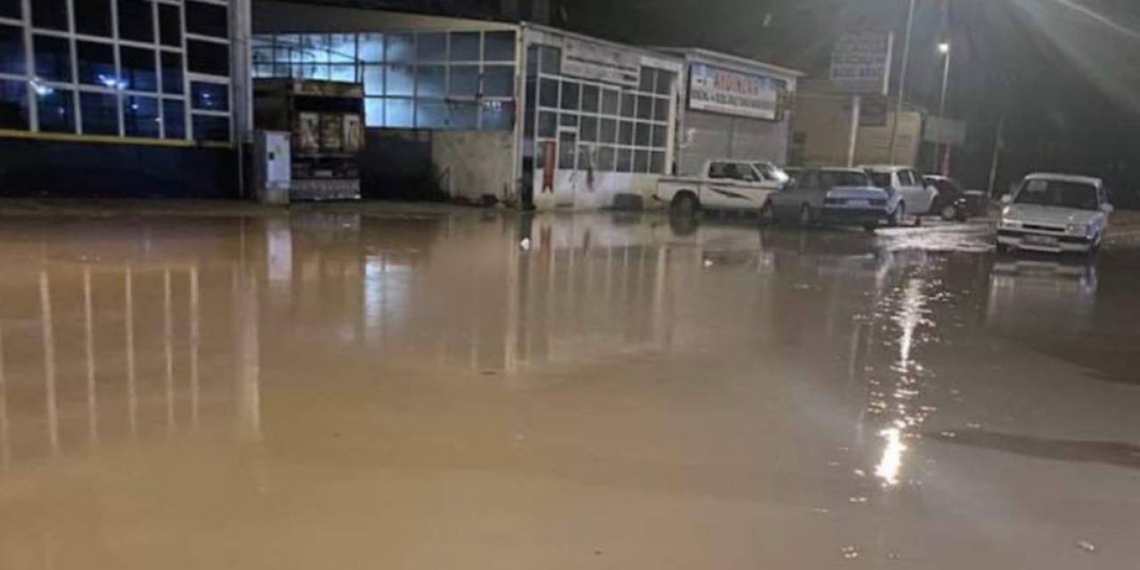 Kırşehir’de Sağanak Yağış Hayatı Felç Etti