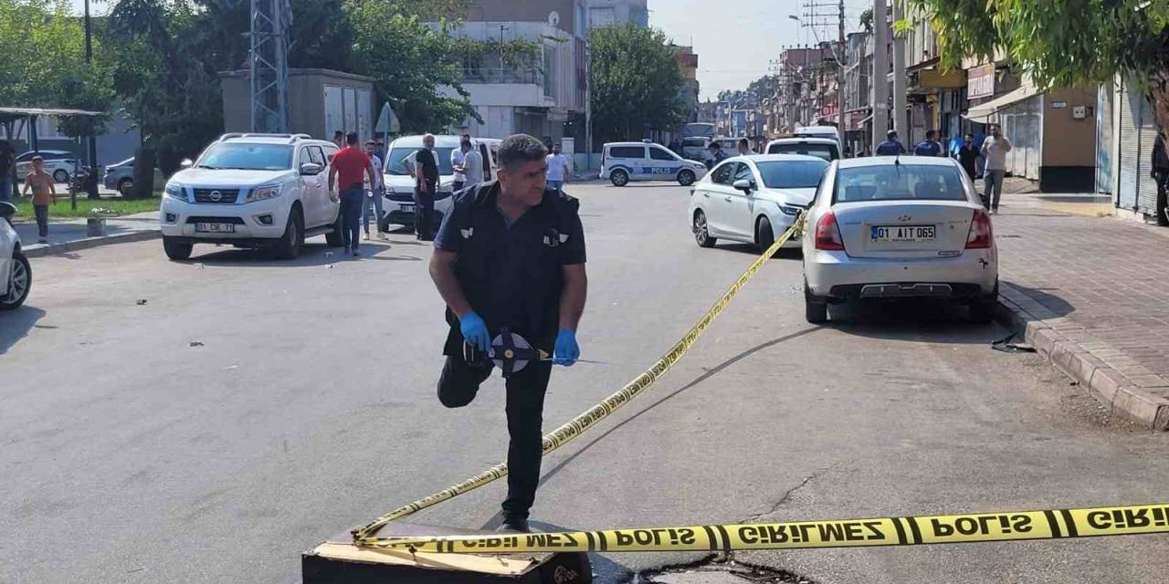 Çifte Tabancayla İnfazın Yaşandığı Caddede 16 Yaşında Bir Genç Vuruldu